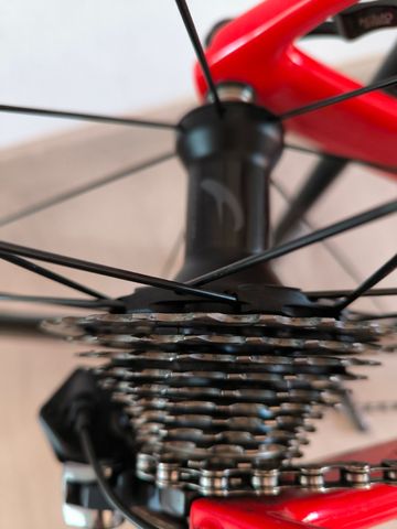 Used Orbea ORCA M10iLTD 2018 2018 Road & Gravel, Red — image 9 of 14