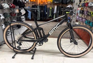 Käytetty BMC Fourstroke 01 THREE 2022 2022 MTB