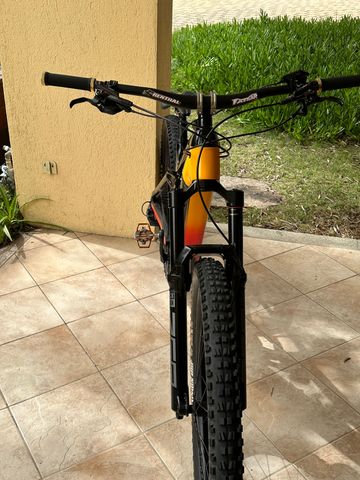 Brugt Trek Rail+ 9.8 2023 2023 Mountainbike — billede 3 af 4
