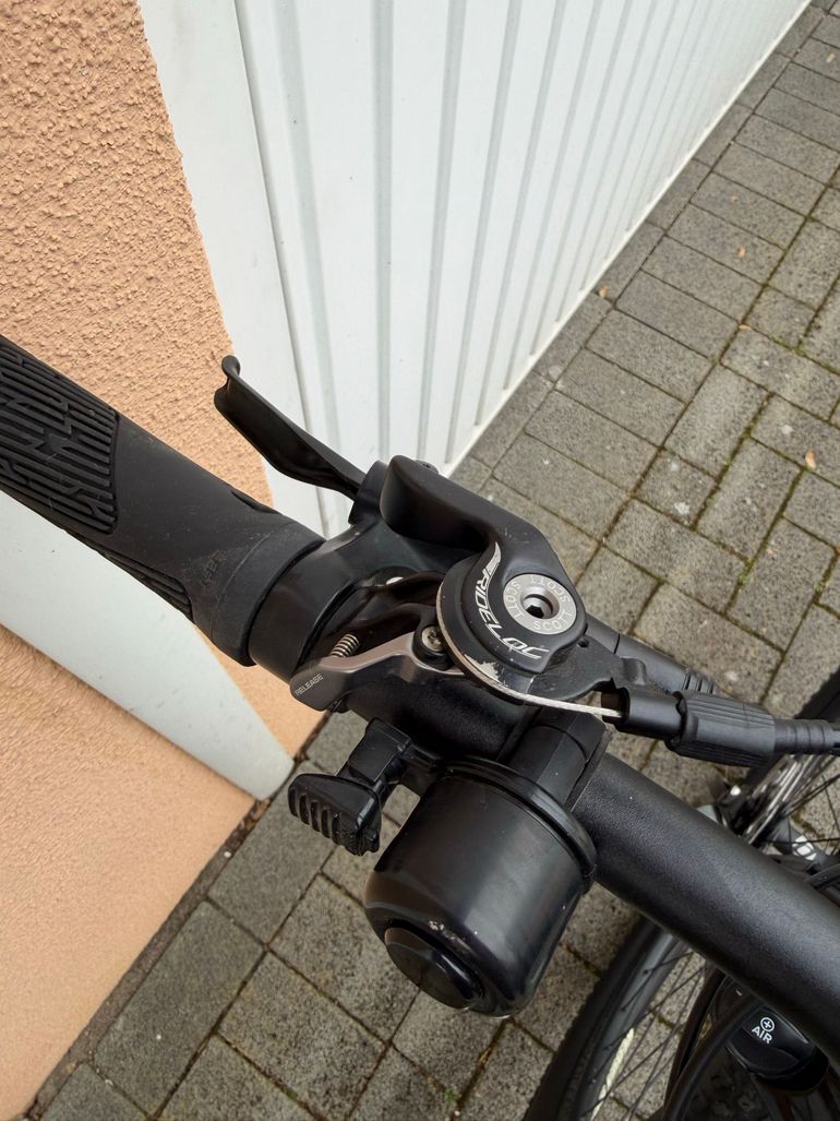 Used Scott Contessa Scale 940 2022 2022 Mountainbike — image 7 of 8