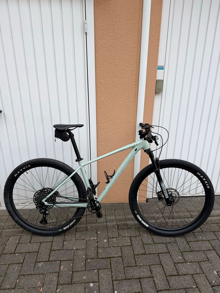 Used Scott Contessa Scale 940 2022 2022 Mountainbike — image 1 of 8