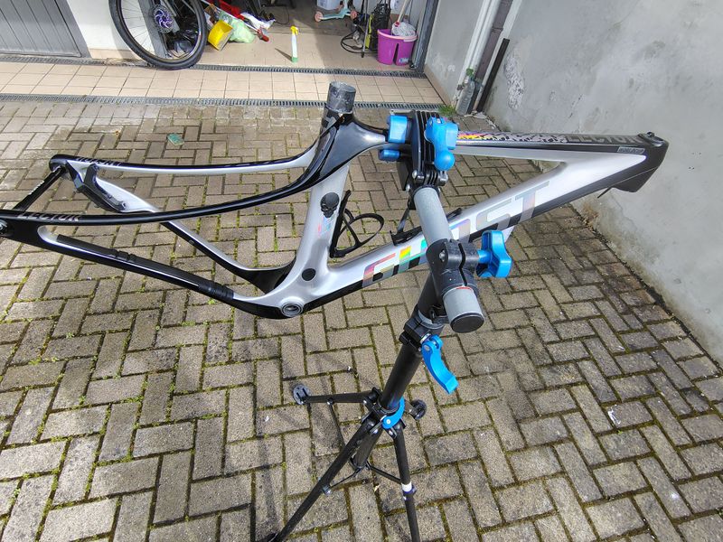 Used Ghost LECTOR World Cup Frame Kit 2021 Frameset 2021 Mountainbike, White, 29 — image 5 of 11