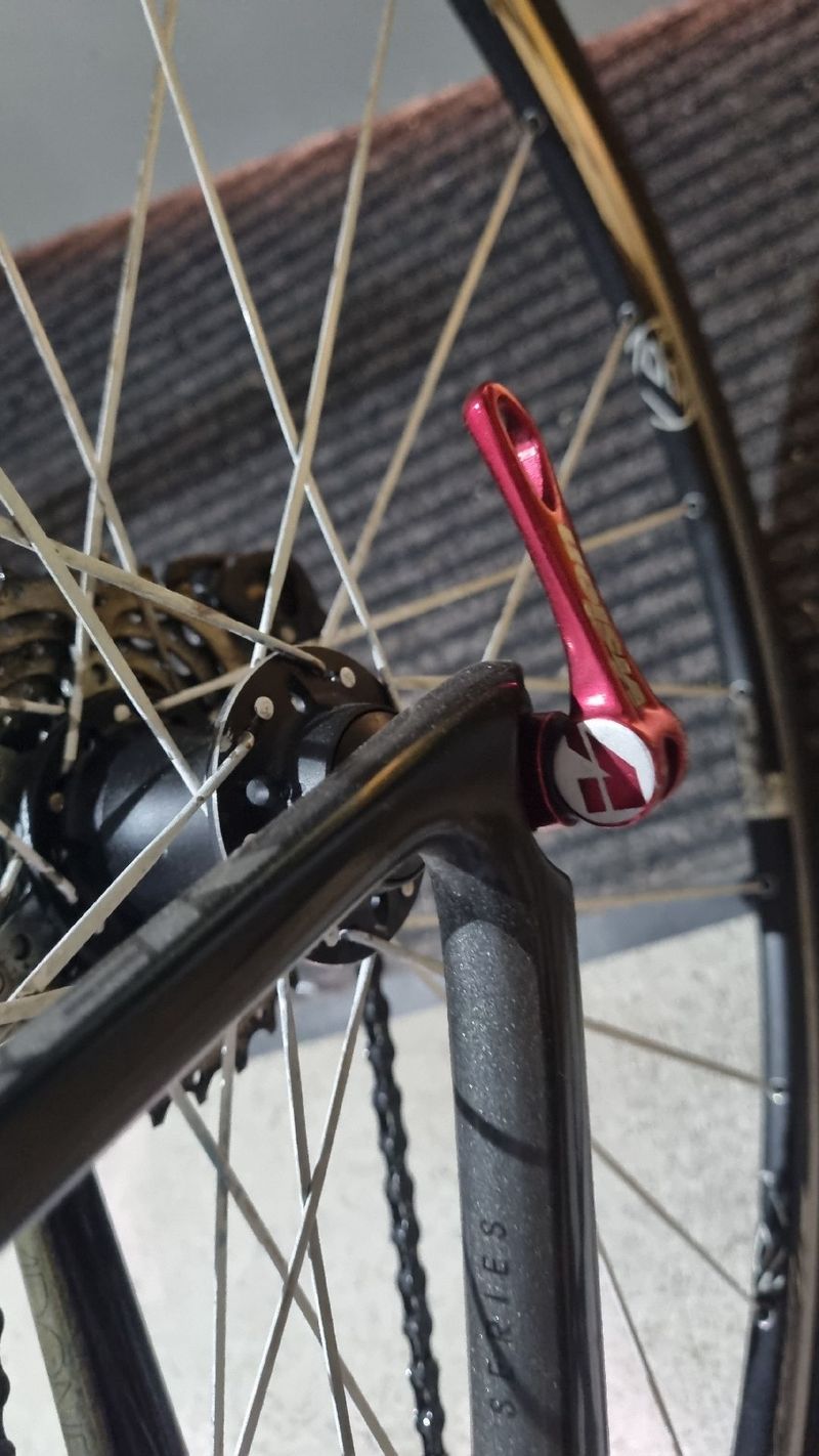 Used Trek Madone 6.5 H2 Compact 2014 2014 Road & Gravel, Black — image 7 of 15