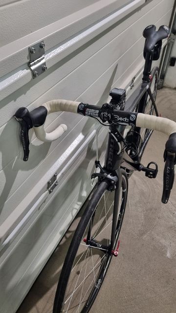 Used Trek Madone 6.5 H2 Compact 2014 2014 Road & Gravel, Black — image 12 of 15