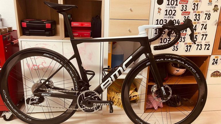 Used BMC Teammachine SLR 01 ONE 2024 Frameset 2024 Road & Gravel — image 1 of 3