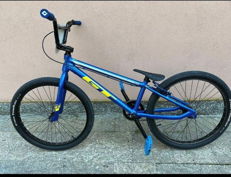 GT Mach One Pro 24 2021 2021 Urban usato, Blu — immagine 3 di 3