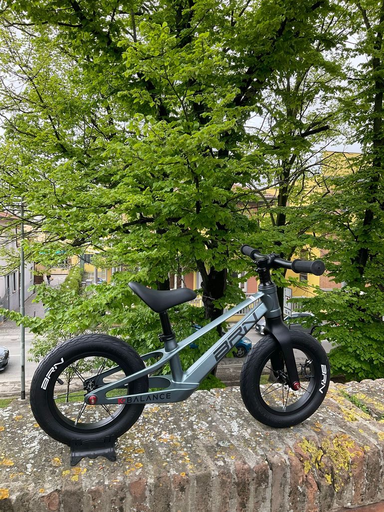 Used brn Brn Custom 2026 Youth, Grigio chiaro — image 3 of 4