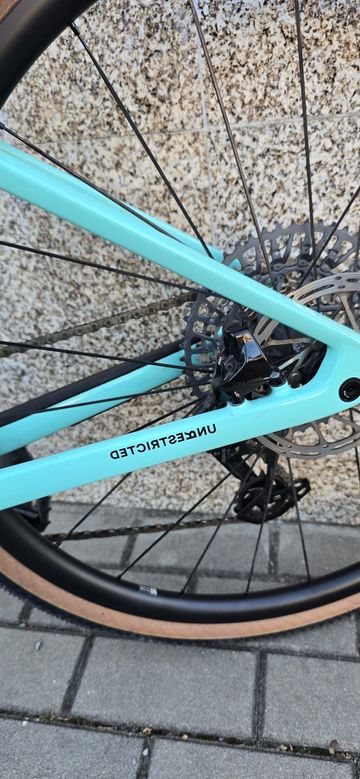 Tweedehands BMC URS 01 LT TWO 2024 2024 Road & Gravel — afbeelding 12 van 15