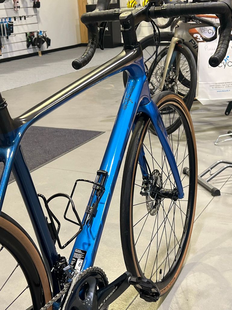 Used Scott Addict Shimano Ultegra 2021 Road & Gravel — image 2 of 7