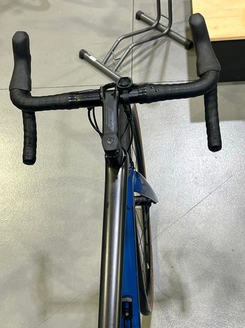 Used Scott Addict Shimano Ultegra 2021 Road & Gravel — image 6 of 7