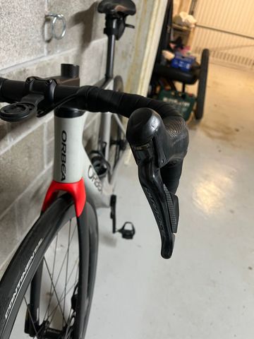 Used Orbea ORCA M10iLTD 2022 2022 Road & Gravel, Light Gray — image 4 of 6