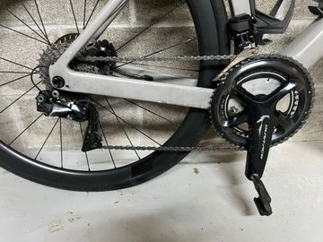 Used Orbea ORCA M10iLTD 2022 2022 Road & Gravel, Light Gray — image 3 of 6