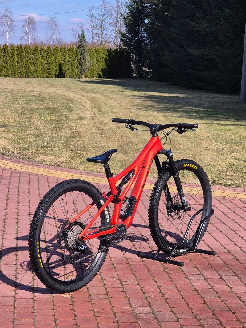 Gebrauchtes Specialized Stumpjumper Comp 2022 2022 Mountainbike, Rot, 29 — Bild 1 von 7