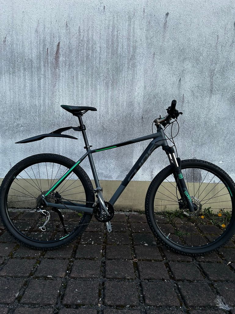 Used CUBE ANALOG 2017 2017 Mountainbike, Light Gray, 27.5, 29 — image 1 of 9