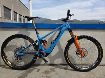 Pivot, Shuttle SL-AM Team XX Eagle Transmission 2025
