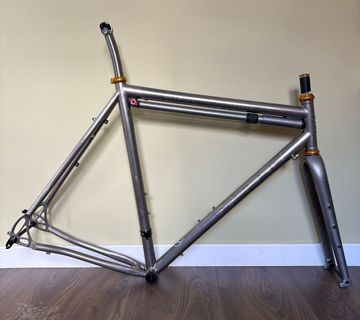 Gebrauchtes Firefly Custom Frameset 2017 Road & Gravel, Hellgrau — Bild 2 von 20