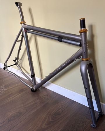 Gebrauchtes Firefly Custom Frameset 2017 Road & Gravel, Hellgrau — Bild 3 von 20
