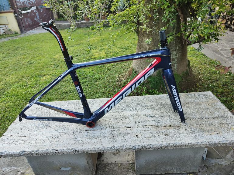 Used Merida SCULTURA TEAM 2018 Frameset 2018 Road & Gravel — image 1 of 8