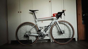 Used BMC Teammachine SRAM Red eTap 2023 Road & Gravel, White — image 16 of 16