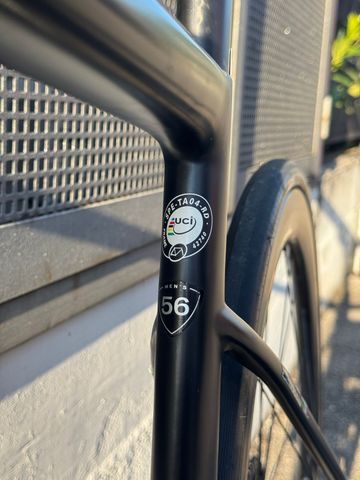 Used Specialized Tarmac Shimano Ultegra Di2 2020 Road & Gravel, Black — image 4 of 23