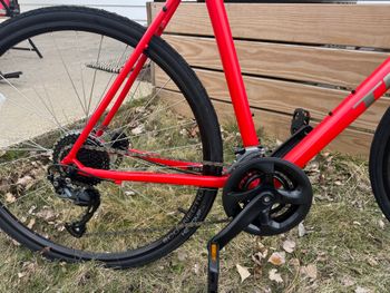 Used Trek FX 2 Disc Gen 3 2023 2023 Urban, Red — image 2 of 10