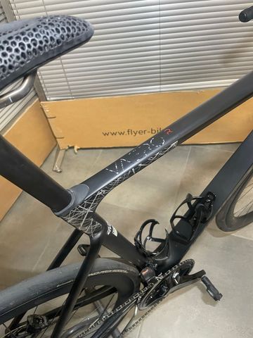 Tweedehands Whistle Custom Shimano Dura Ace Di2 2026 Road & Gravel — afbeelding 8 van 10