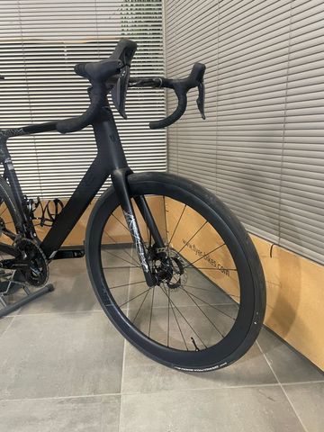 Tweedehands Whistle Custom Shimano Dura Ace Di2 2026 Road & Gravel — afbeelding 2 van 10