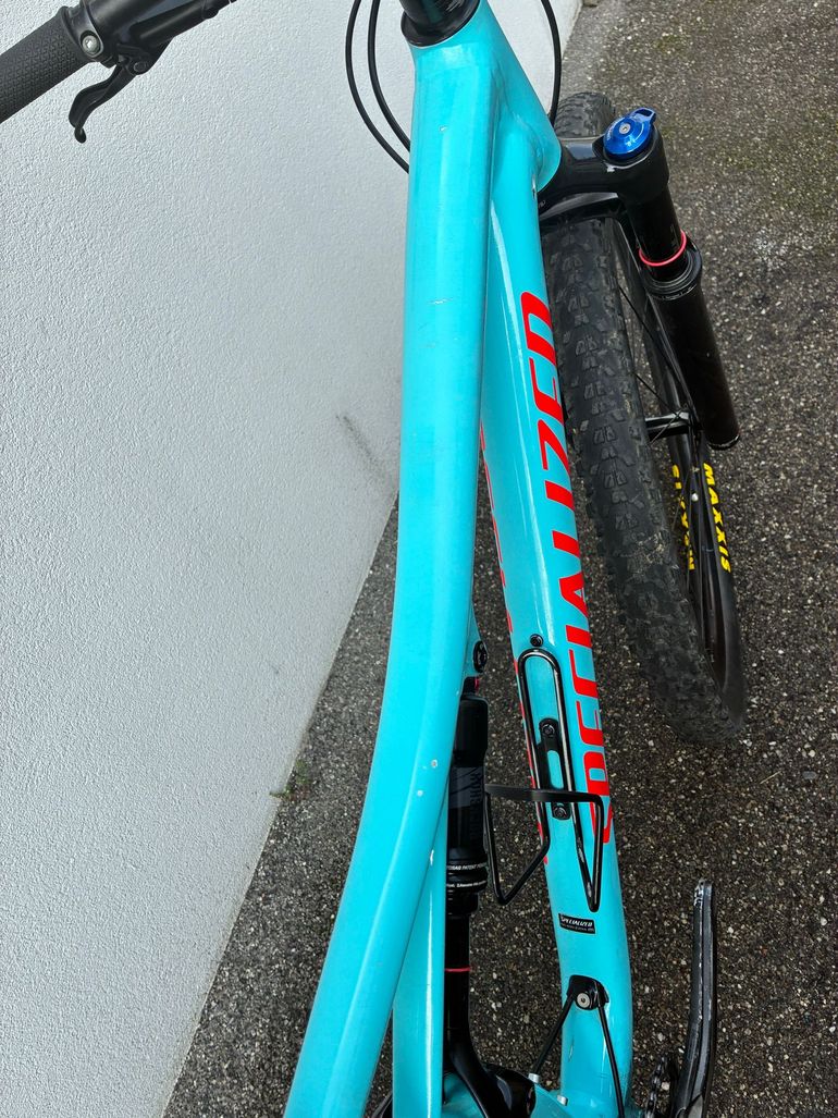 Used Specialized Men's Epic Comp 2018 2018 Mountainbike — image 2 of 7