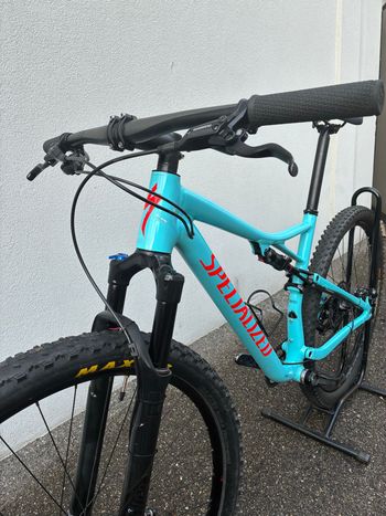 Used Specialized Men's Epic Comp 2018 2018 Mountainbike — image 4 of 7