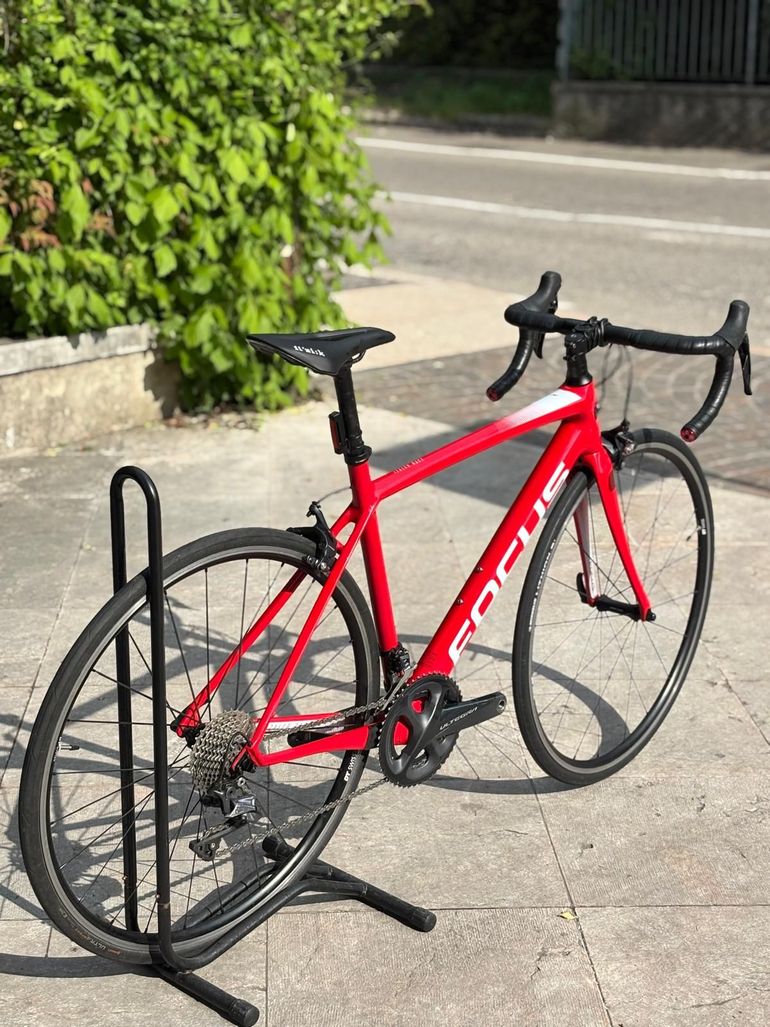 Used Focus IZALCO RACE Ultegra 2018 2018 Road & Gravel, Red — image 4 of 8