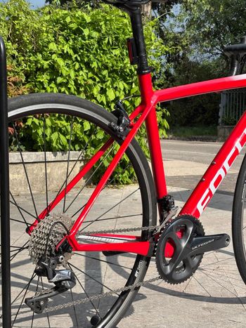 Used Focus IZALCO RACE Ultegra 2018 2018 Road & Gravel, Red — image 5 of 8
