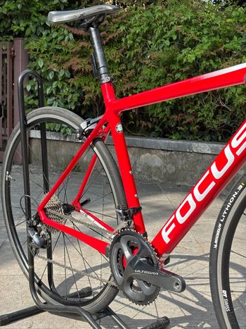 Used Focus IZALCO RACE Ultegra 2018 2018 Road & Gravel, Red — image 6 of 8