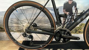 Used Look 785 Shimano 105 Di2 2024 Road & Gravel, Light Gray — image 6 of 10