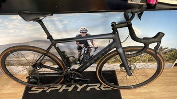Used Look 785 Shimano 105 Di2 2024 Road & Gravel, Light Gray — image 8 of 10