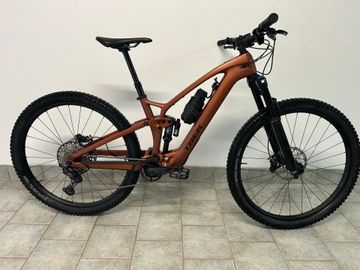 Używany Trek Fuel EXe 9.7 2023 2023 Mountainbike — zdjęcie 1 z 12
