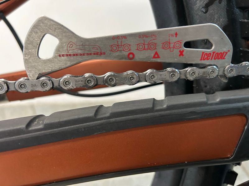 Używany Trek Fuel EXe 9.7 2023 2023 Mountainbike — zdjęcie 11 z 12