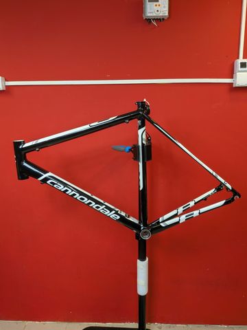 Used Cannondale CAAD 8 Frameset 2015 Road & Gravel, Black — image 15 of 19