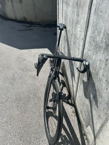 Used Scott Addict 10 2025 2025 Road & Gravel, Black — image 3 of 4