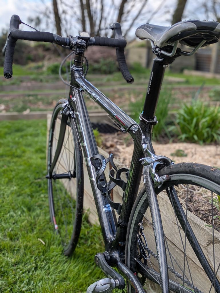Used BH BH Route Carbone Shimano 105 2012 Road & Gravel, Black — image 2 of 11