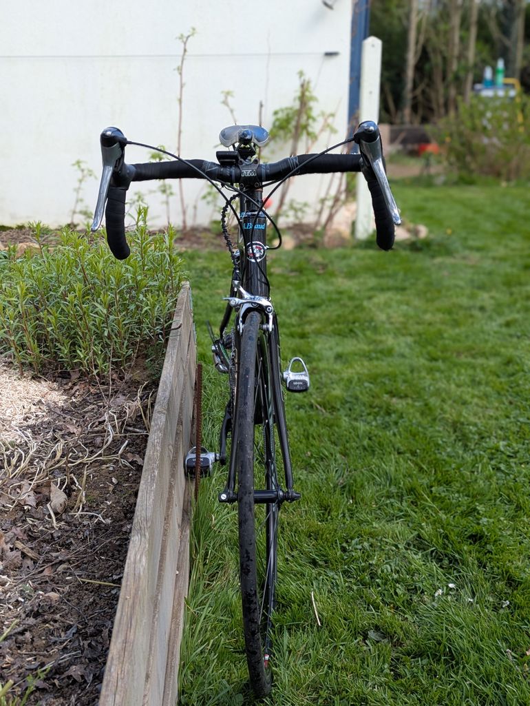 Used BH BH Route Carbone Shimano 105 2012 Road & Gravel, Black — image 3 of 11