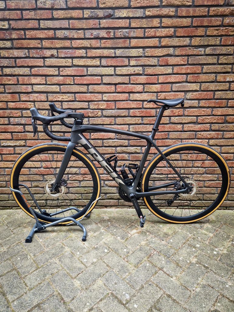 Used Trek Émonda SLR 7 2022 2022 Road & Gravel — image 10 of 19