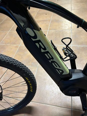 Used Orbea Keram Shimano Deore XT 2021 Mountainbike, Green — image 8 of 9