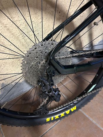 Used Orbea Keram Shimano Deore XT 2021 Mountainbike, Green — image 6 of 9