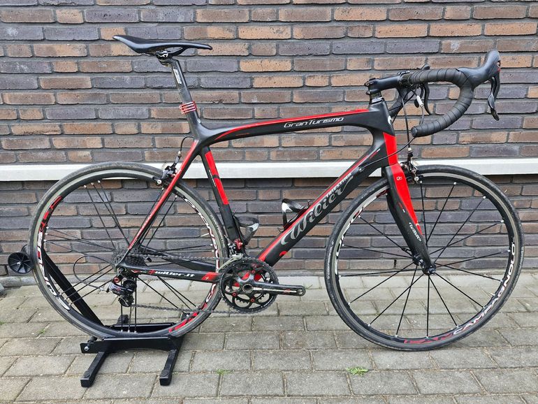 Used Wilier Gtr team Campagnolo Centaur 2017 Road & Gravel, Schwarz — image 1 of 12