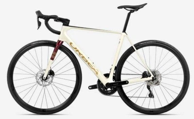 Used Orbea ORCA M30i 2025 2025 Road & Gravel, White — image 1 of 5