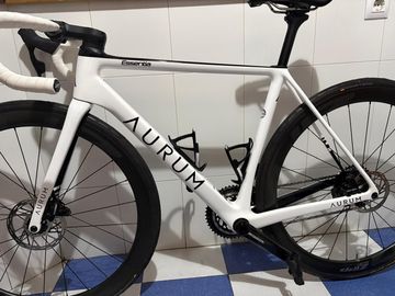 Used Aurum Essentia 2025 Road & Gravel, White — image 2 of 9