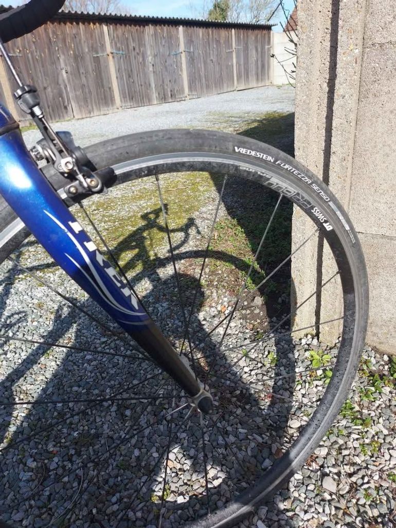 Used Trek Olcv 2300 2003 2003 Road & Gravel, Blue — image 7 of 9
