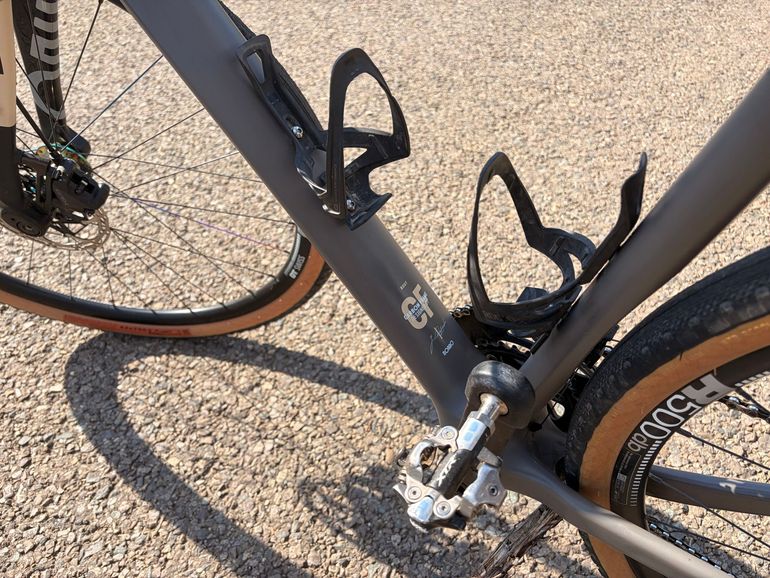Used Rondo Ruut Shimano GRX 2023 Road & Gravel, Light Gray — image 9 of 20