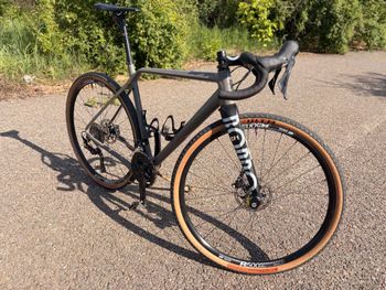 Used Rondo Ruut Shimano GRX 2023 Road & Gravel, Light Gray — image 4 of 20