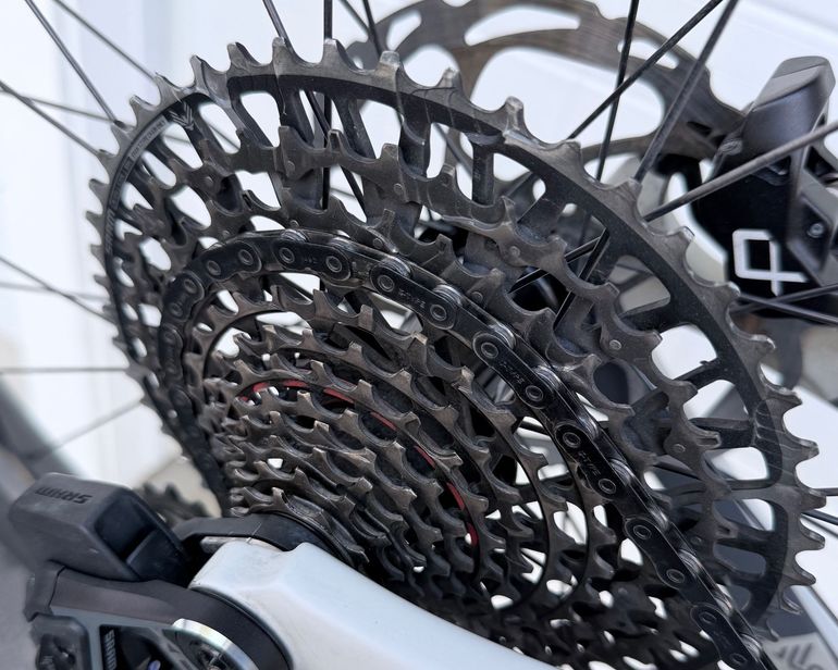 Used Ibis Ripley V4S Carbon Drywall Large 2023 Mountainbike, Light Gray — image 7 of 26